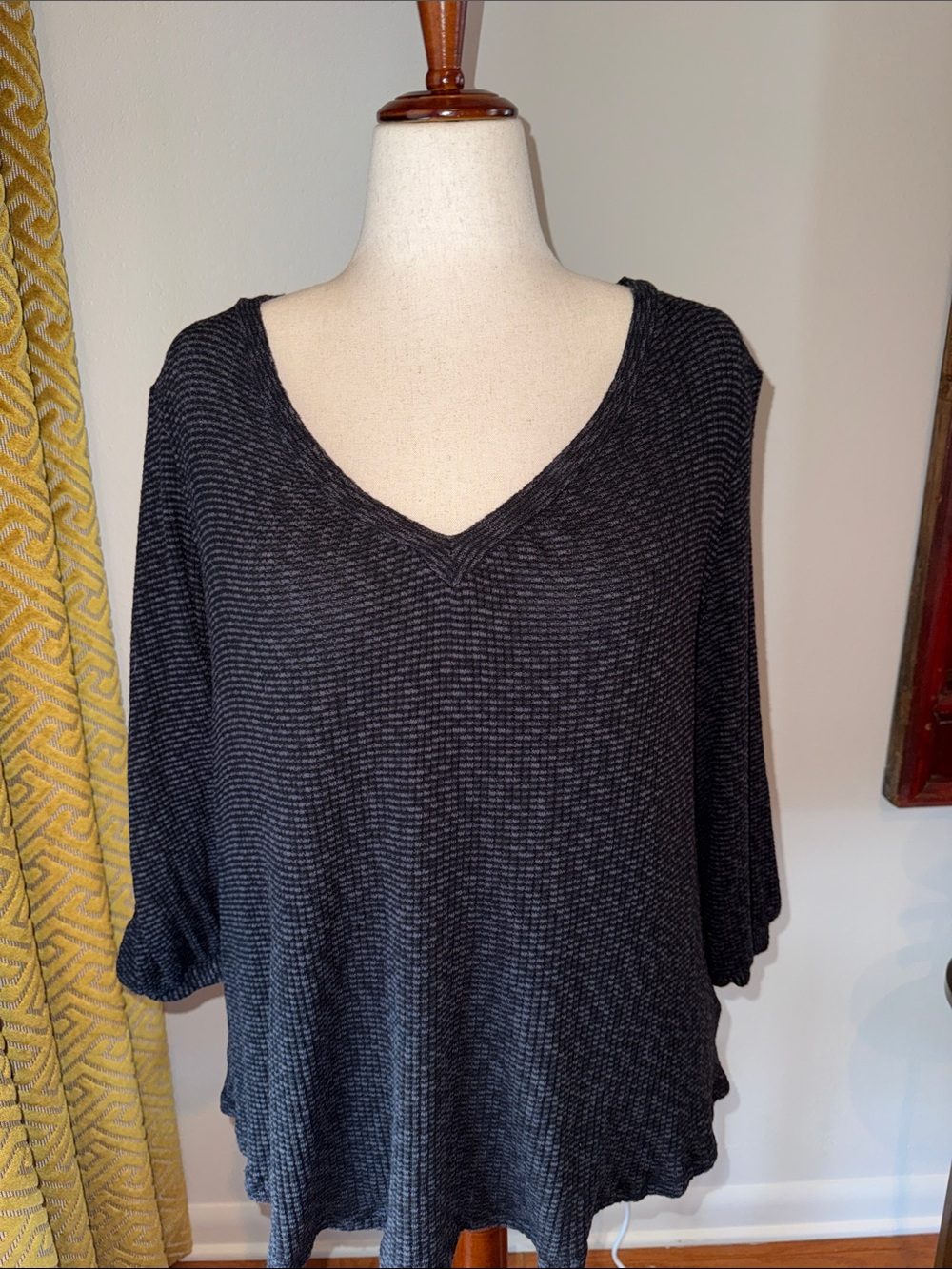 Relaxed V-Neck Tunic Top in Black